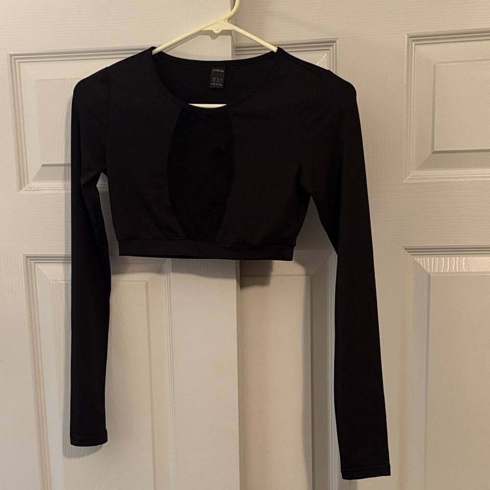 SHEIN Black Long Sleeve Crop Top